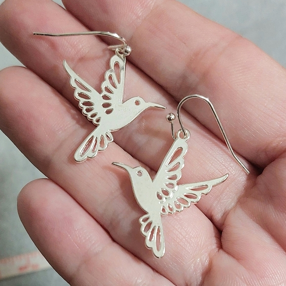 Jewelry - Elegant Silver Bird Earrings